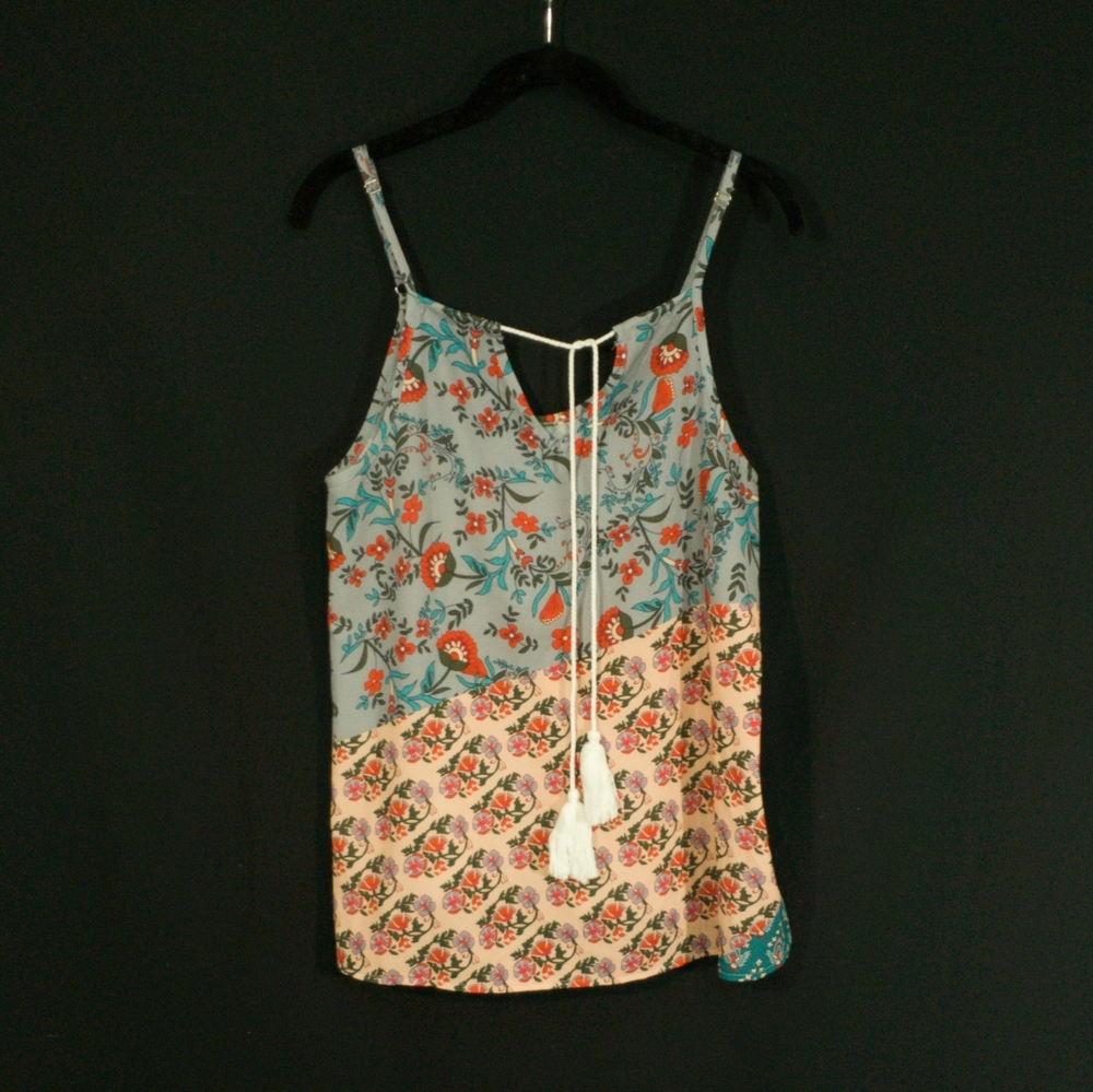 Flower pattern tank top front tie